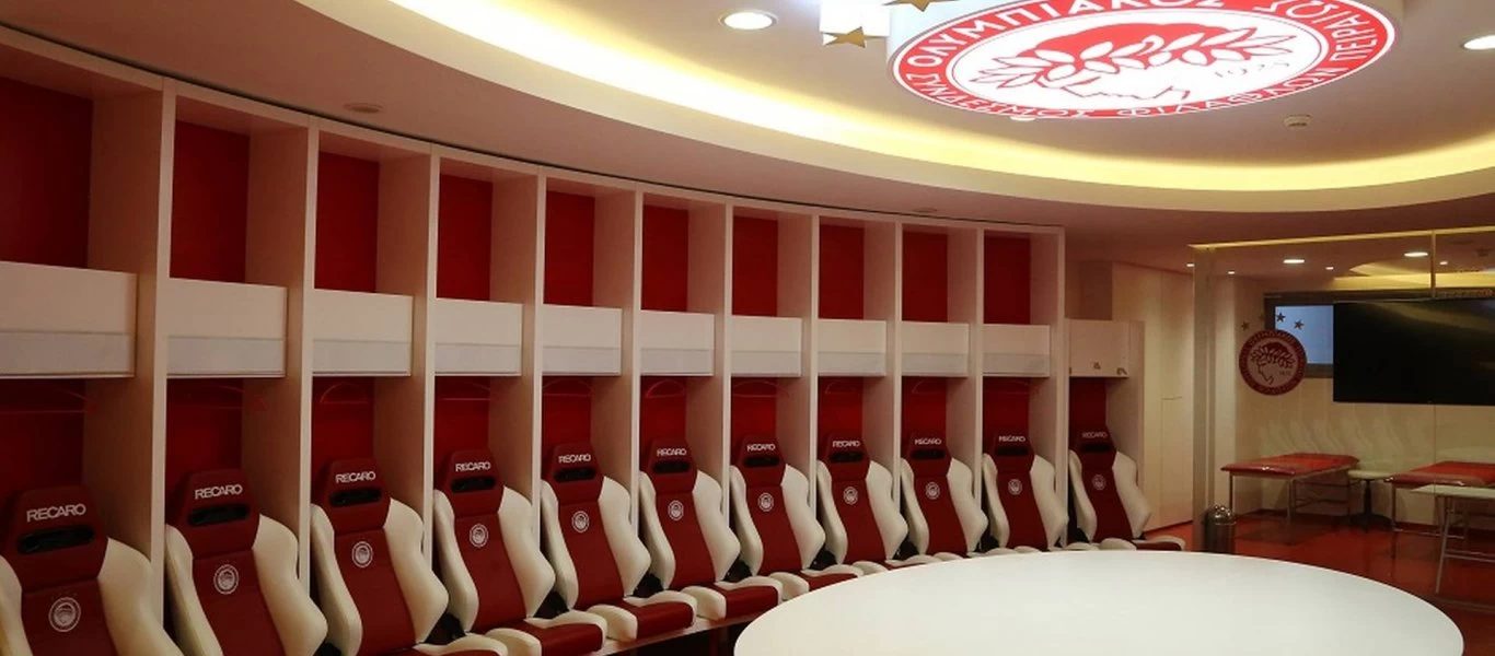 «Πανικός» στα αποδυτήρια του Ολυμπιακού για την κατάκτηση του 45ου πρωταθλήματος (βίντεο)